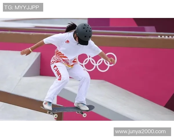 杭州街舞队在滑板精英赛中的团队协作表现分析与点评