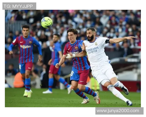 西甲皇马与巴黎圣日耳曼精彩对决直播全程回顾与分析