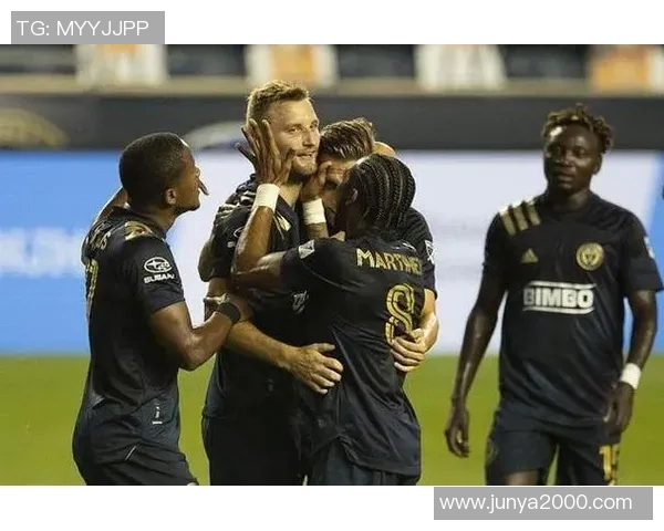 芝加哥火焰迎战费城联合精彩对决展现足球魅力与激情 芝加哥火焰迎战费城联合精彩对决展现足球魅力与激情