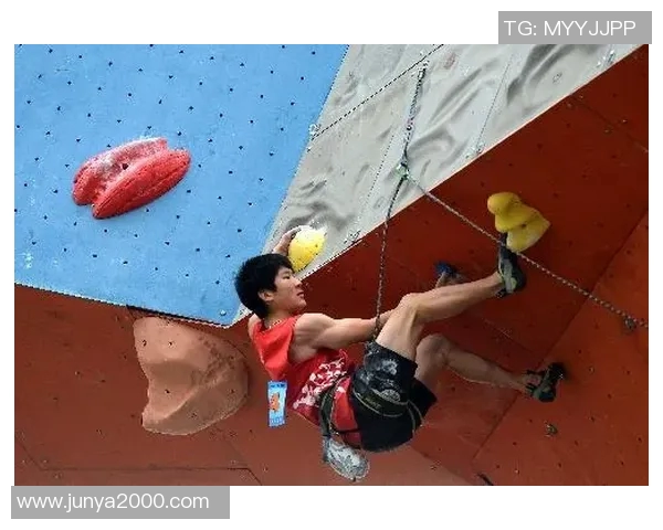 成都攀岩队在极限运动嘉年华中的灵活性表现引发热议与赞赏