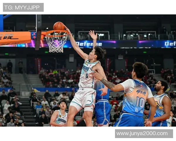 篮网与快船激战正酣比赛结果揭晓引发球迷热议 篮网与快船激战正酣比赛结果揭晓引发球迷热议